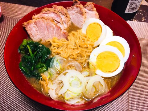 煮干しと鶏ガラで作るラーメン。お店よりも美味しい！